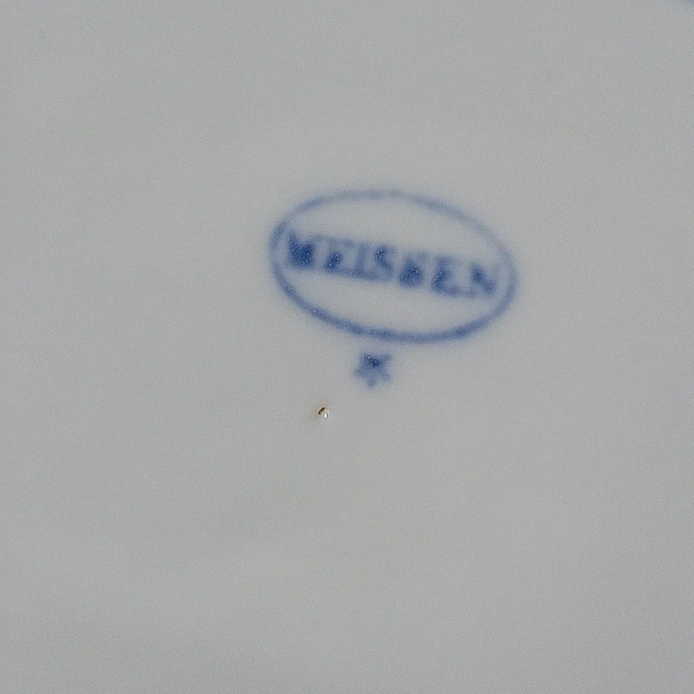 MEISSEN BLUE ONION 12